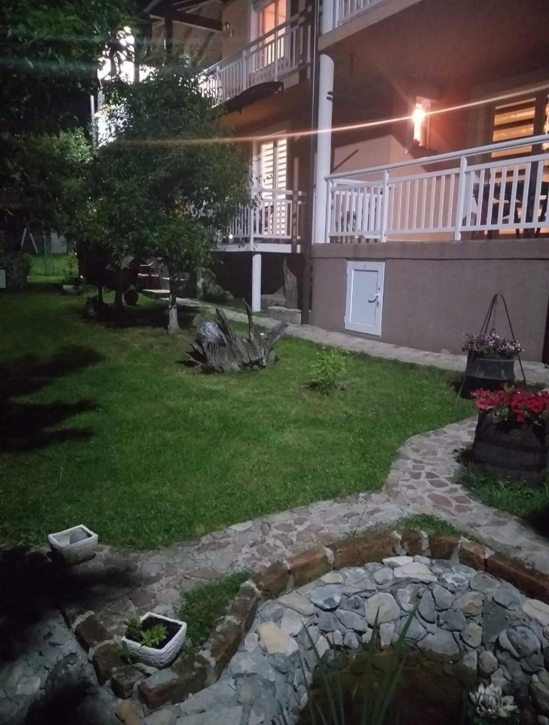 Apartmani Gs ***** Zavidovici Esterno foto