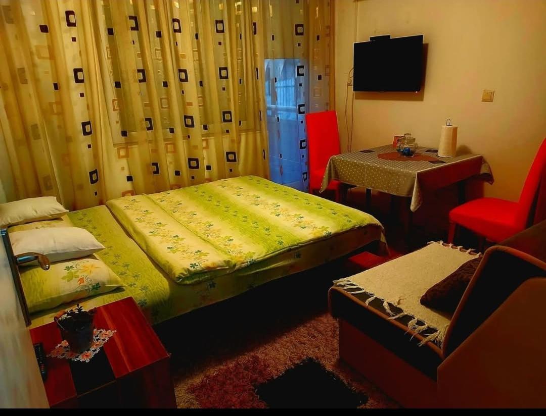 Apartmani Gs ***** Zavidovici Esterno foto